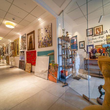 Hotel Gromada Arka Lux كوزتسالين المظهر الخارجي الصورة
