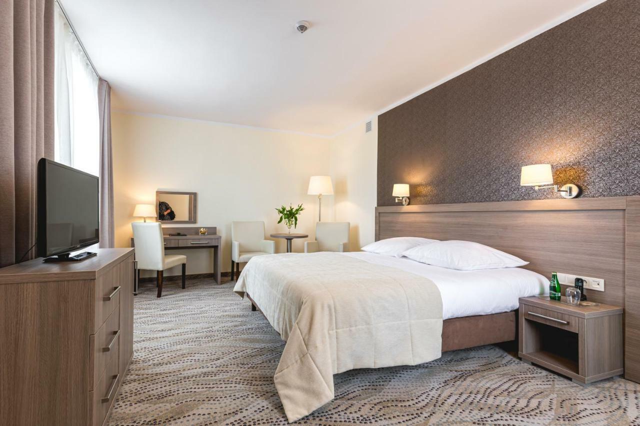 Hotel Gromada Arka Lux كوزتسالين المظهر الخارجي الصورة